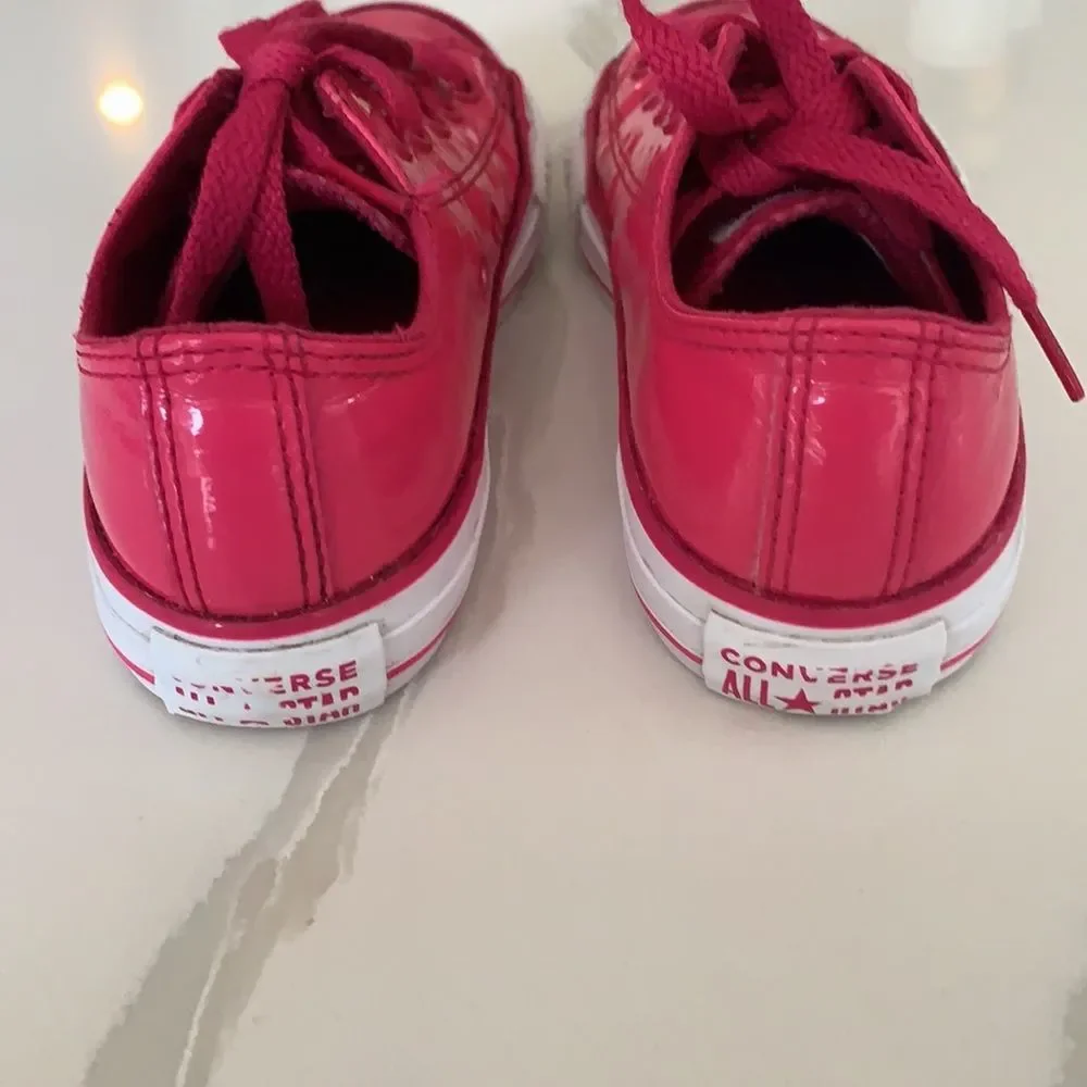 Converse hot pink